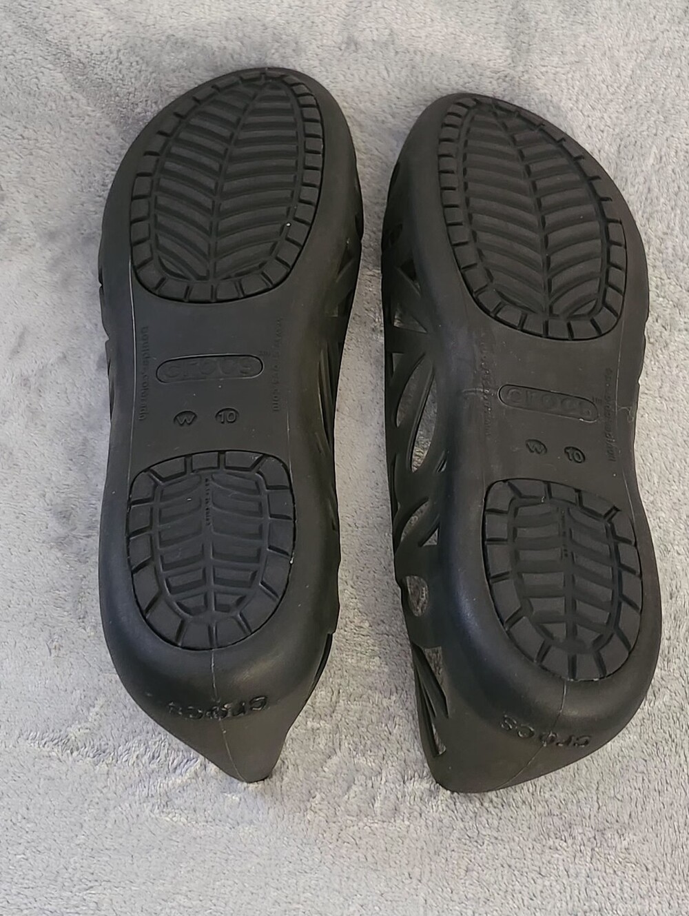 Crocs Adrina III Peep-Toe Jelly Flats Size:10 Color: Black - Picture 11 of 12